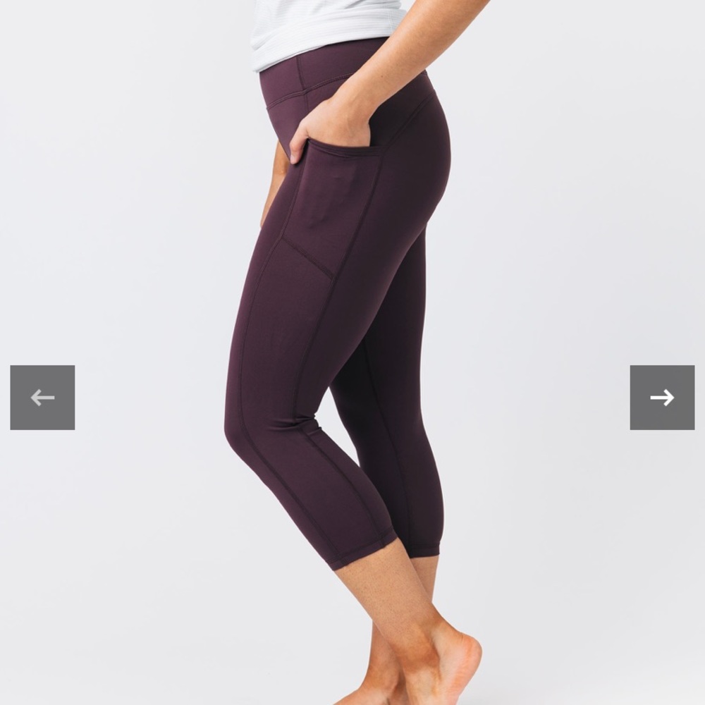 Zyia Wine Pocket Brilliant Hi-Rise Leggings